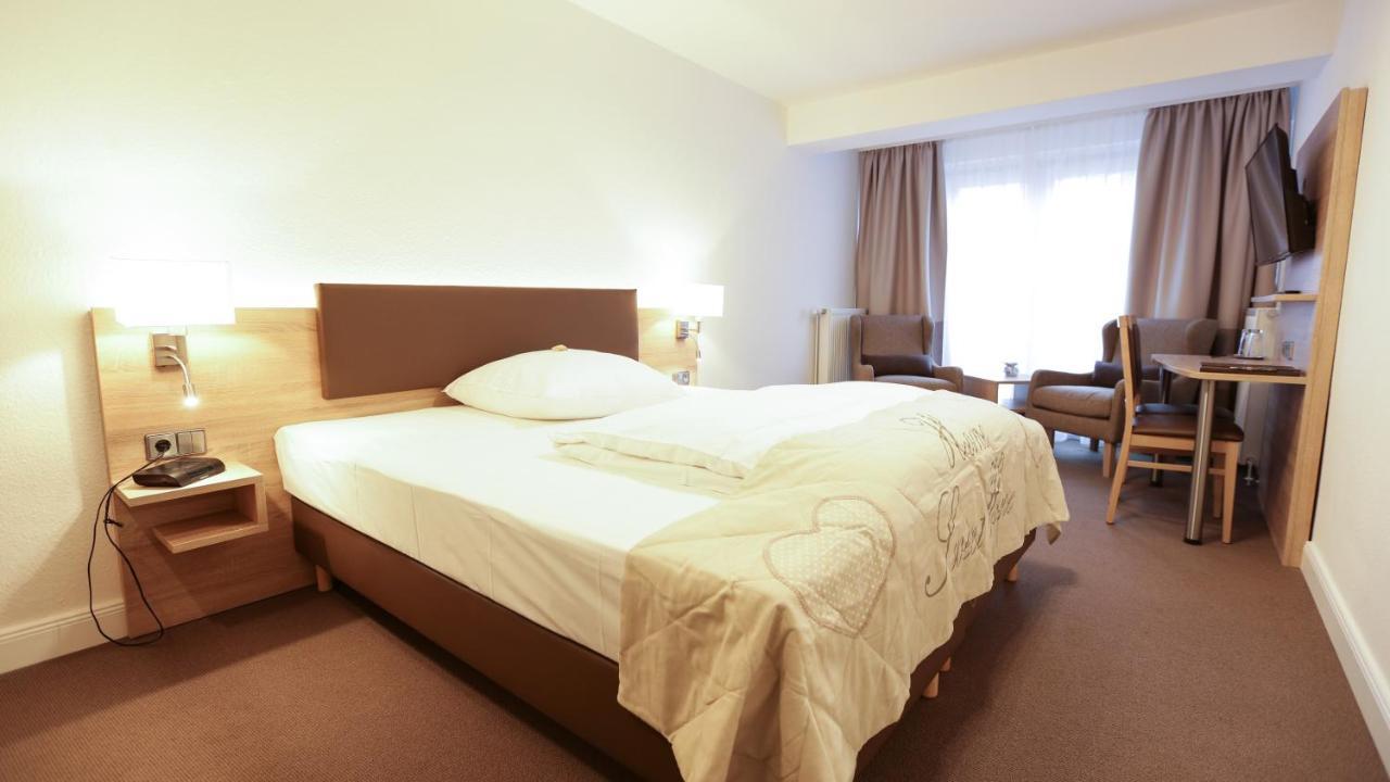 Hotel Waldhalle Mölln Buitenkant foto